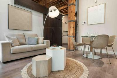 Eclectic & elegant apartment by REMS