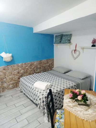 Eleonora home