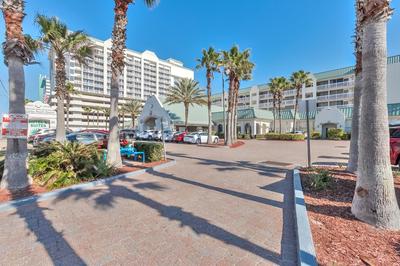 Direct Oceanfront Condo, Daytona Beach, sleeps 6 - with pool