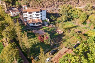 Valles Apartamentos Ecológicos VAE - Urubamba Cusco Perú