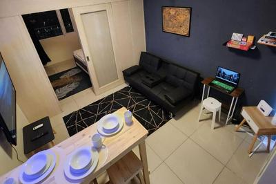 Good Vibes Apartment in Makati
