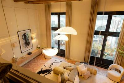 Newly renovated luxurious 200 SQM loft in city centre