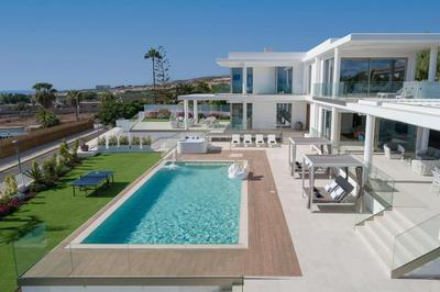 KARAT Villa Royal White