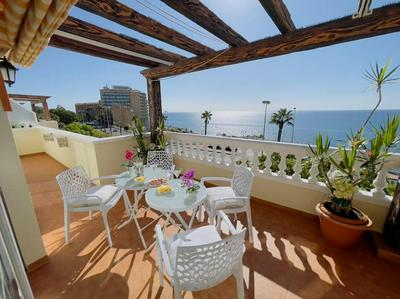 Tu Paraíso Frente al Mar Ático en Benalmádena