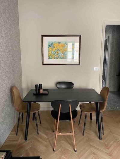 Two bedroom apartment with private parking