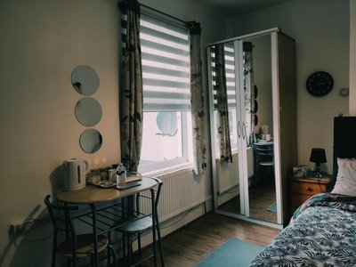 Spacious Rooms - London Zone 2