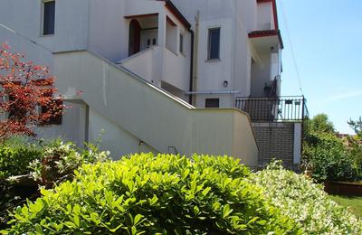 Apartment Eni