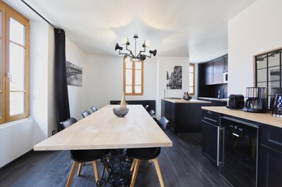 2 bd apartment with sauna in the center of Annecy
