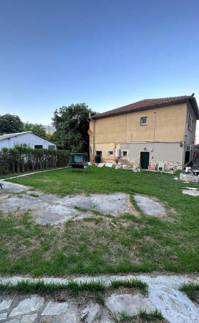 TheOldHouse GardenView