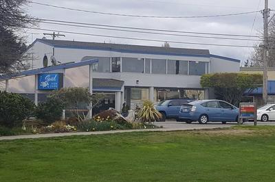 Alki Beach Cottage, NEW, 2 bedrooms, 2 bathrooms, near beach, AC, WD, Parking