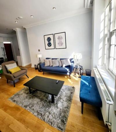 2 bedroom luxury Knightsbridge