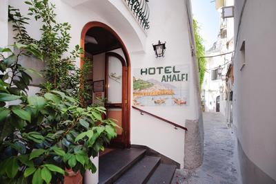 Amalfi Suite Boutique Hotel