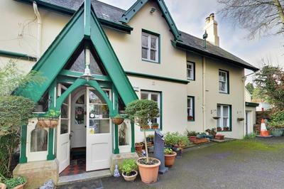 Robin Hill Heritage Guest House