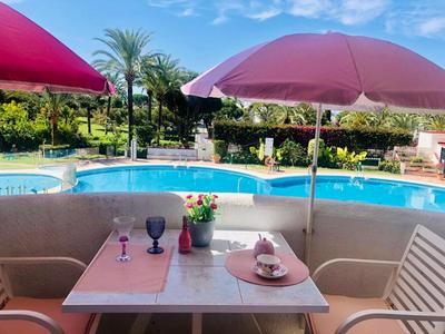 Estudio con terraza en Marbella