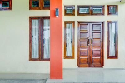 RedDoorz Syariah at Galliano Homestay Bukittinggi