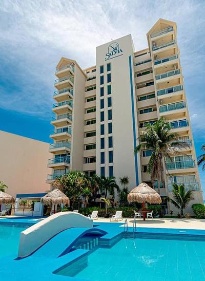 Beachfront Penthouse (best location, 3 beds, 2 balconies)