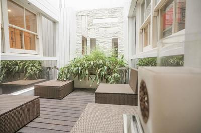 The London Nest: 2BR City Haven
