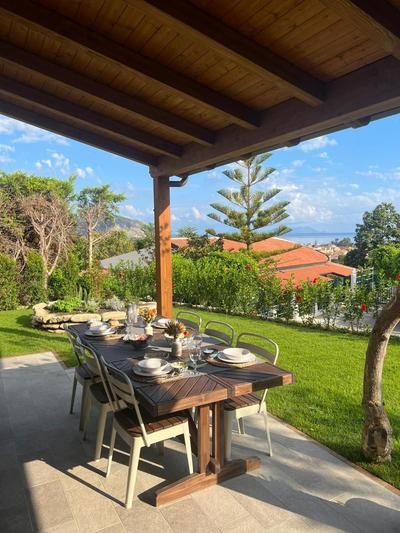 Casa Alberto, Falcone/Oliveri