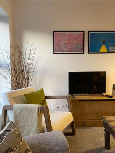 Stylish 3 bedroom apartment in historic city centre building