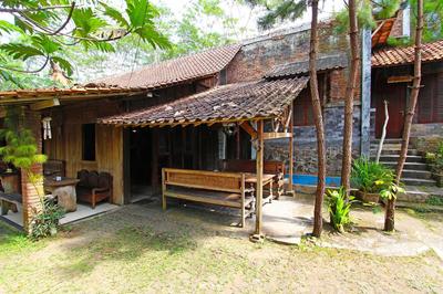 Super OYO 3693 Kopi Klotok Homestay Syariah