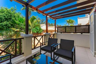 Oasis Golf house in Las Americas