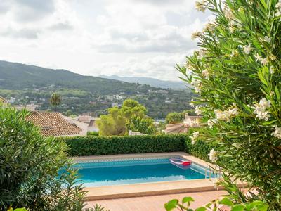 Authentic groundfloor apartment in beautiful villa, Javea