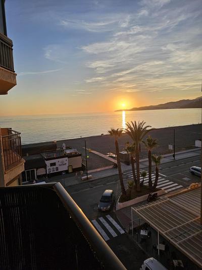 APARTAMENTO EN PRIMERA LÍNEA DE PLAYA