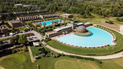 Cosmopolitan Golf & Beach Resort