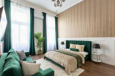 Luxurious Prestige Residence next to the New York Café