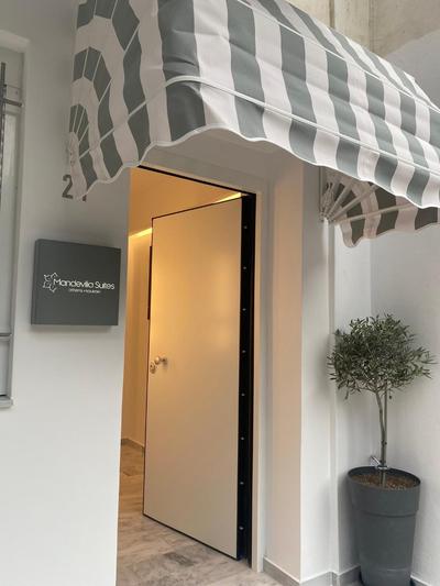 Mandevilia Suites