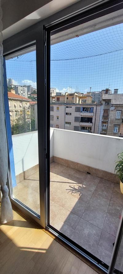 Deluxe Apartment Kristian whit a private parking