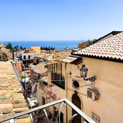 Panoramic Taormina Center
