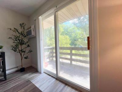 New Hall Of Fame Apt! - 7 Min Walking Distance