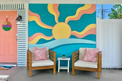 5 min Beaches~Mini Golf~Pool Table~Pets~KING BED +