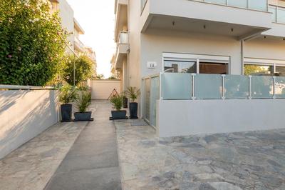 Hyacinthus Executive Suite 5 Min to BEACH