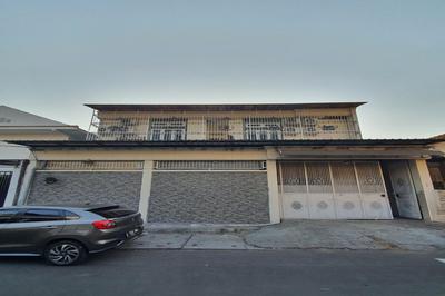 OYO 93114 Salak Homestay Syariah