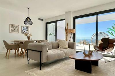 Pure South Penthouse Sea View
