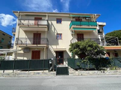 [Free Parking] casa con giardino - centro mare a 5 minuti