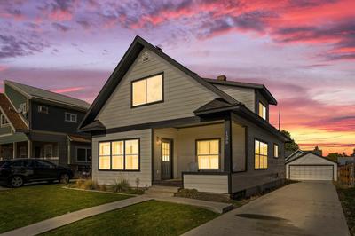 Spacious 6BR home wBackyard near Downtown Spokane