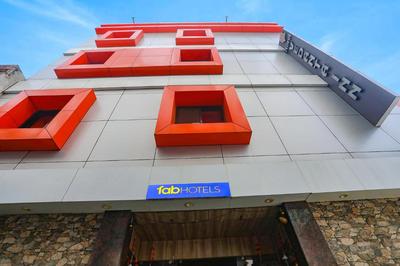 FabHotel Vedanta Inn - Nr Sitabudli Fort