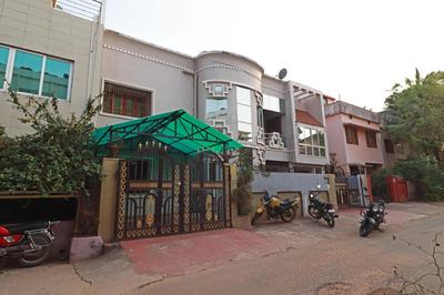 Hotel O Omm Sai Plaza