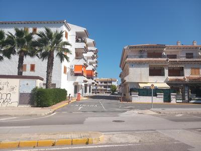 Apartamento Santa Pola, en Playa del Tamarit con piscina.