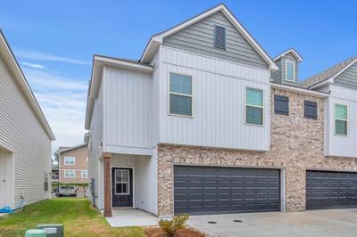 Stylish Family Townhouse in Baton Rouge - BC1004