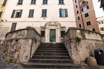 EMBRIACI CHARME DESIGN Centro Storico Porto Antico Acquario