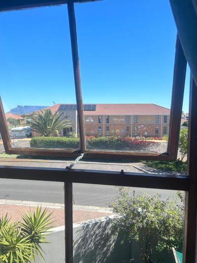 The Great escape 5 mins away from Blouberg Beach