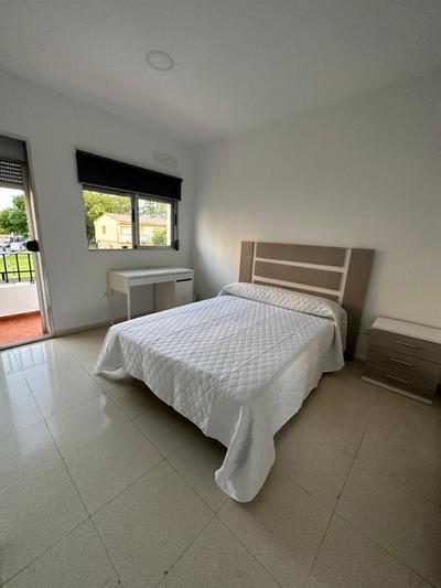 Habitaciones privadas con baño compartido en espectacular piso