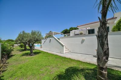Villa delle Ondine, con Piscina Privata, a 180 metri dal mare.