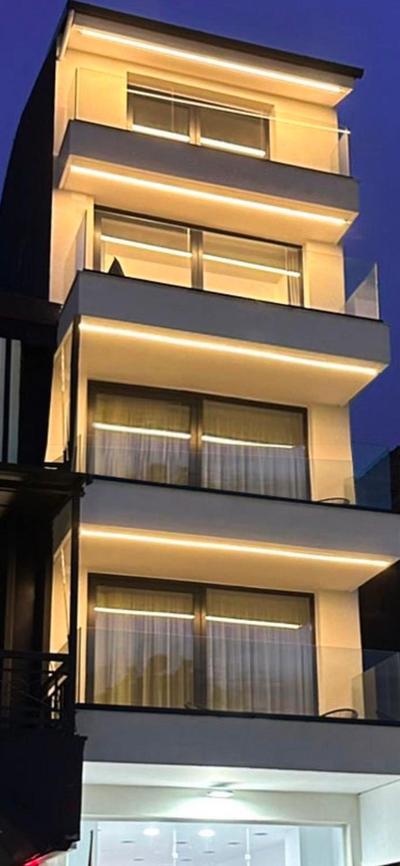 P J Luxury Suites