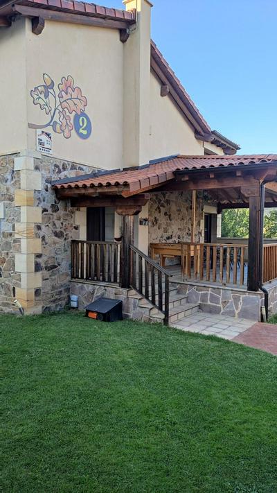 Los Robles II