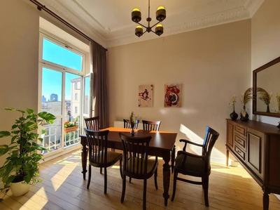 Elegant, spacious, quiet 3br near historic center